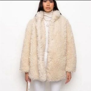 AKIRA Sherpa Jacket, Size SMALL